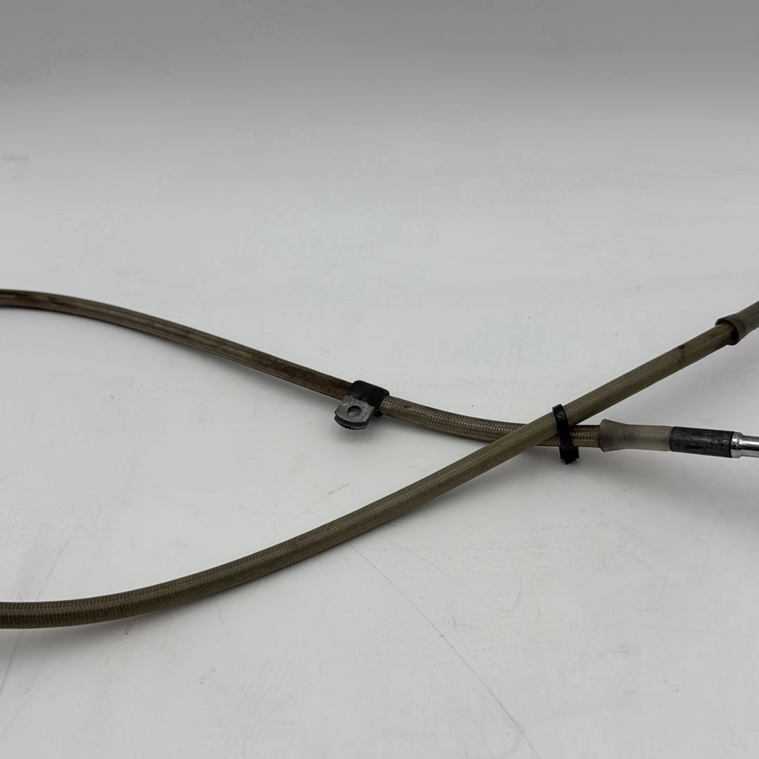 1999 - 2006 Harley-Davidson Softail Night Train Front Brake Hose Line Pipe  	45250-98B