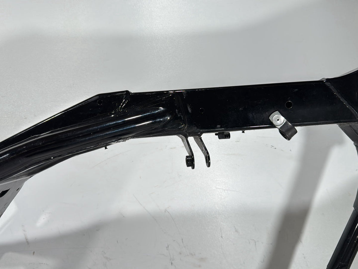 2006 Harley Street Glide Touring FLHXI OEM Body Main Frame Chassis SLVG