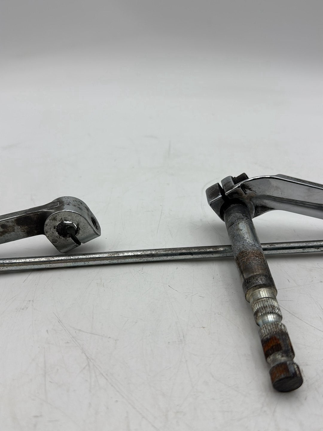 2007 - 2012 Harley-Davidson Touring Electra Glide Classic Gear Shifter Lever w/ Rod linkage  	33709-82A