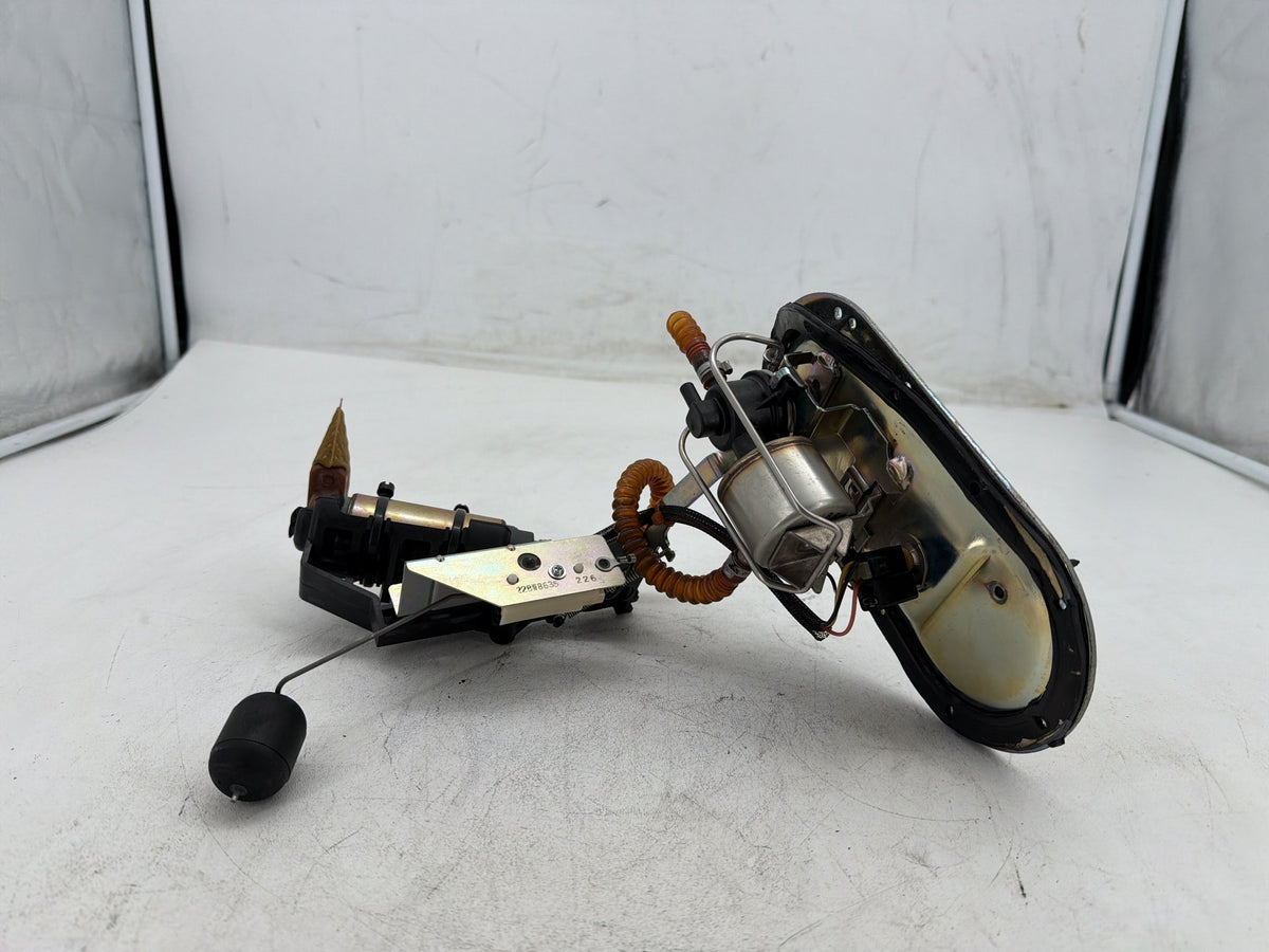 2006 Harley Road King Touring Custom OEM Fuel Pump Gas Gasoline Petrol Sending