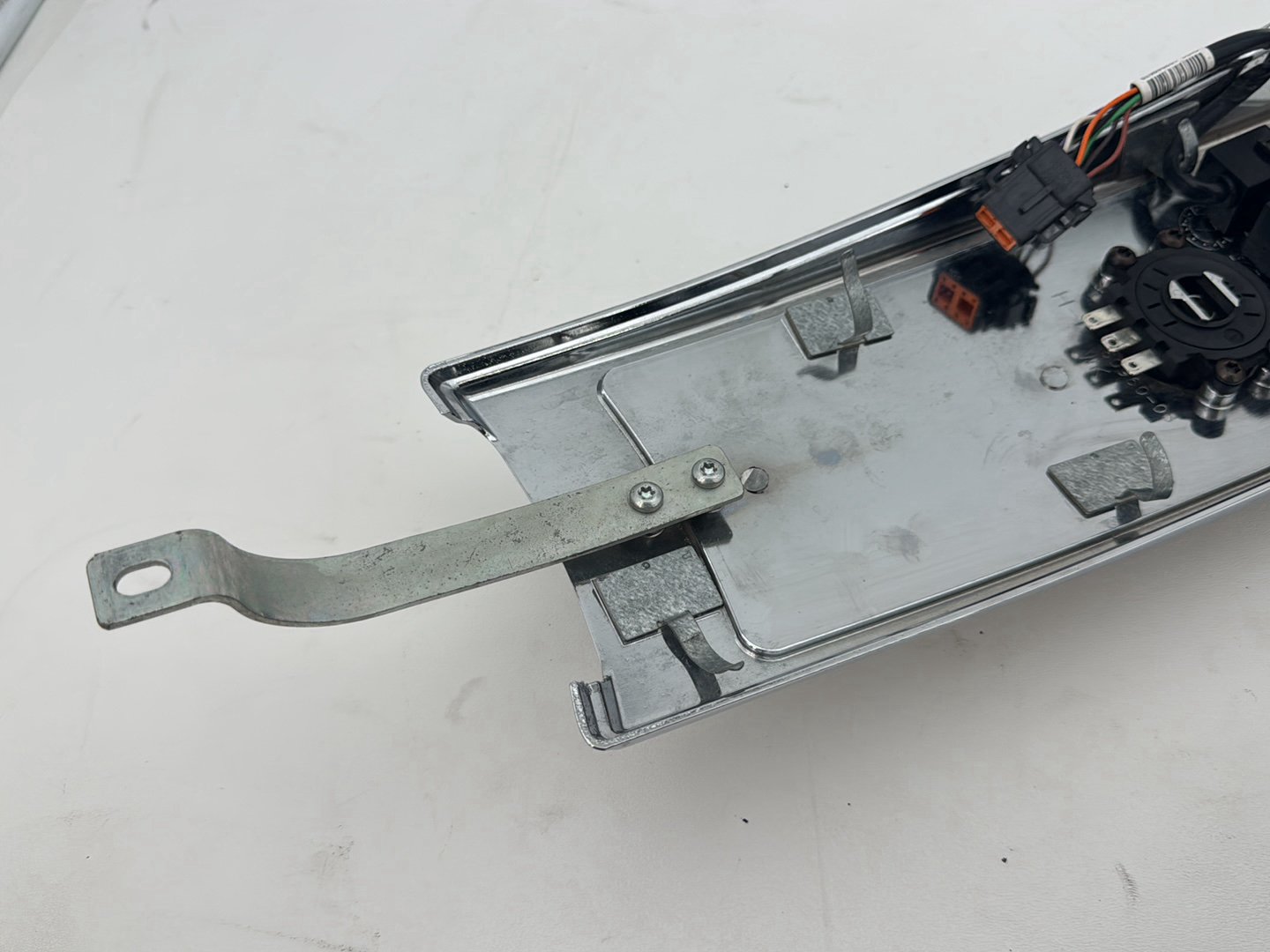 2011 Harley Road King Touring FLHRC Classic OEM Fuel Gas Tank Dash Console NOKey