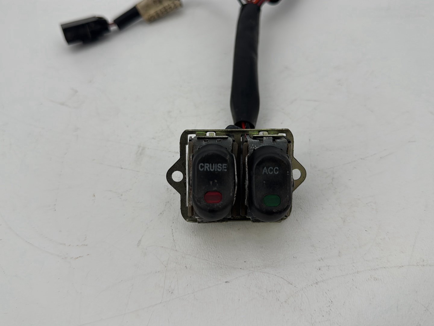 2007 - 2012 Harley-Davidson Touring Road Glide  Inner Fairing Wire Wiring Harness Switch 71637-98
