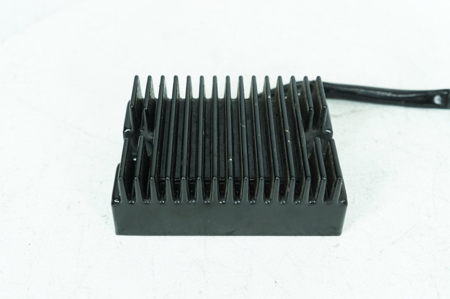1986 - 2003 Harley-Davidson Sportster Hugger Voltage Regulator Rectifier  74523-94A