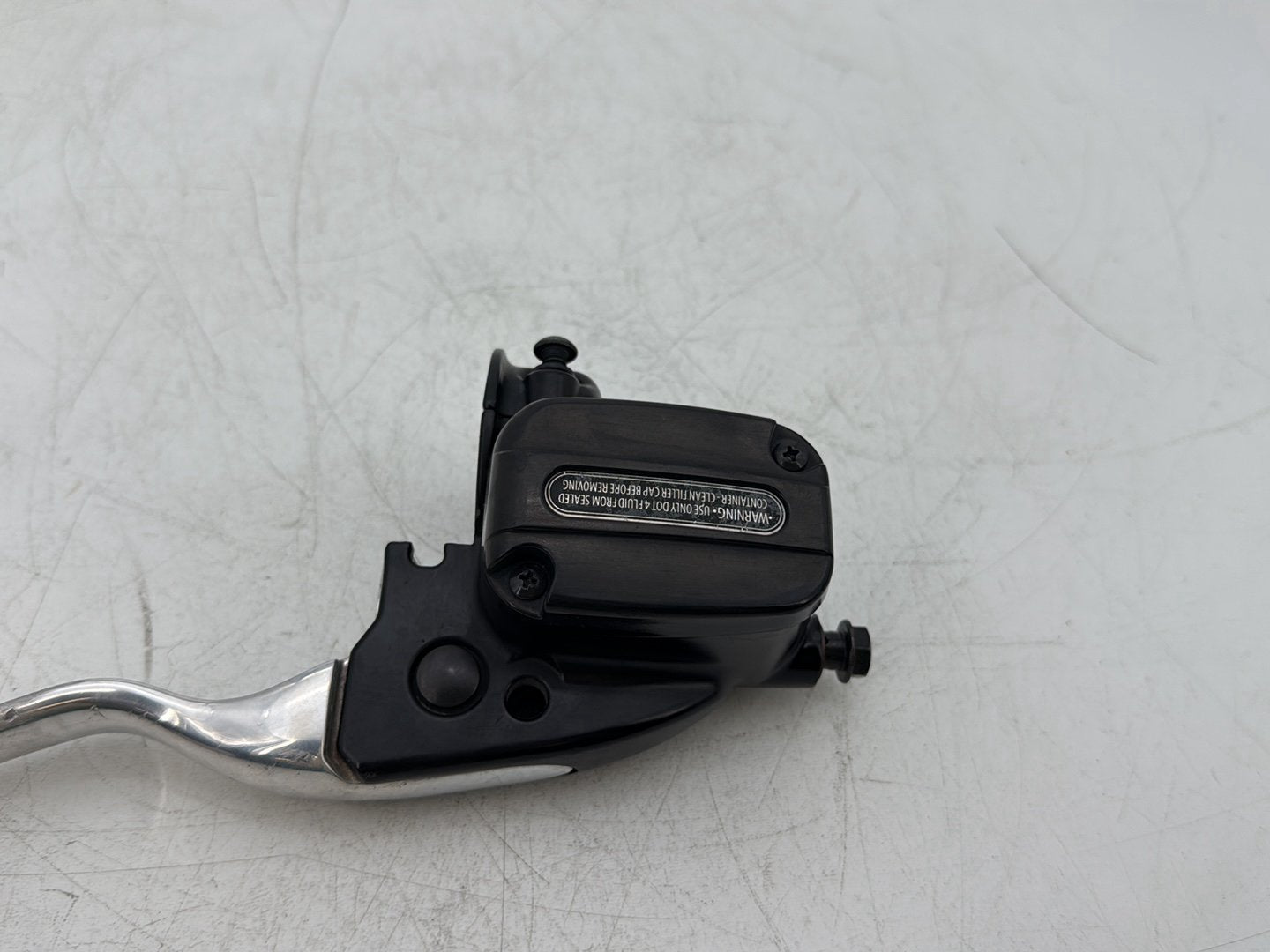 2014 Harley Street Glide Touring FLHXS OEM Front Right Brake Lever Master Cylinder