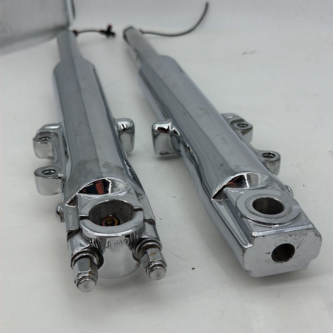 1999 - 2006 Harley-Davidson Touring Road King Front Left & Right Fork Legs Sliders  	46495-00
