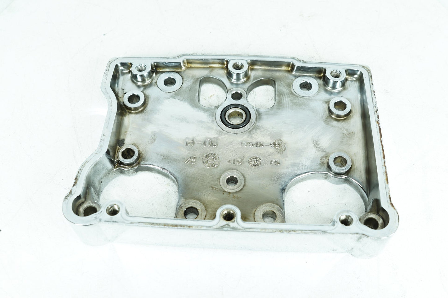 2000 - 2006 Harley-Davidson Softail Deuce Twin Cam Lower 1 Rocker Box 17543-99A 17543-99