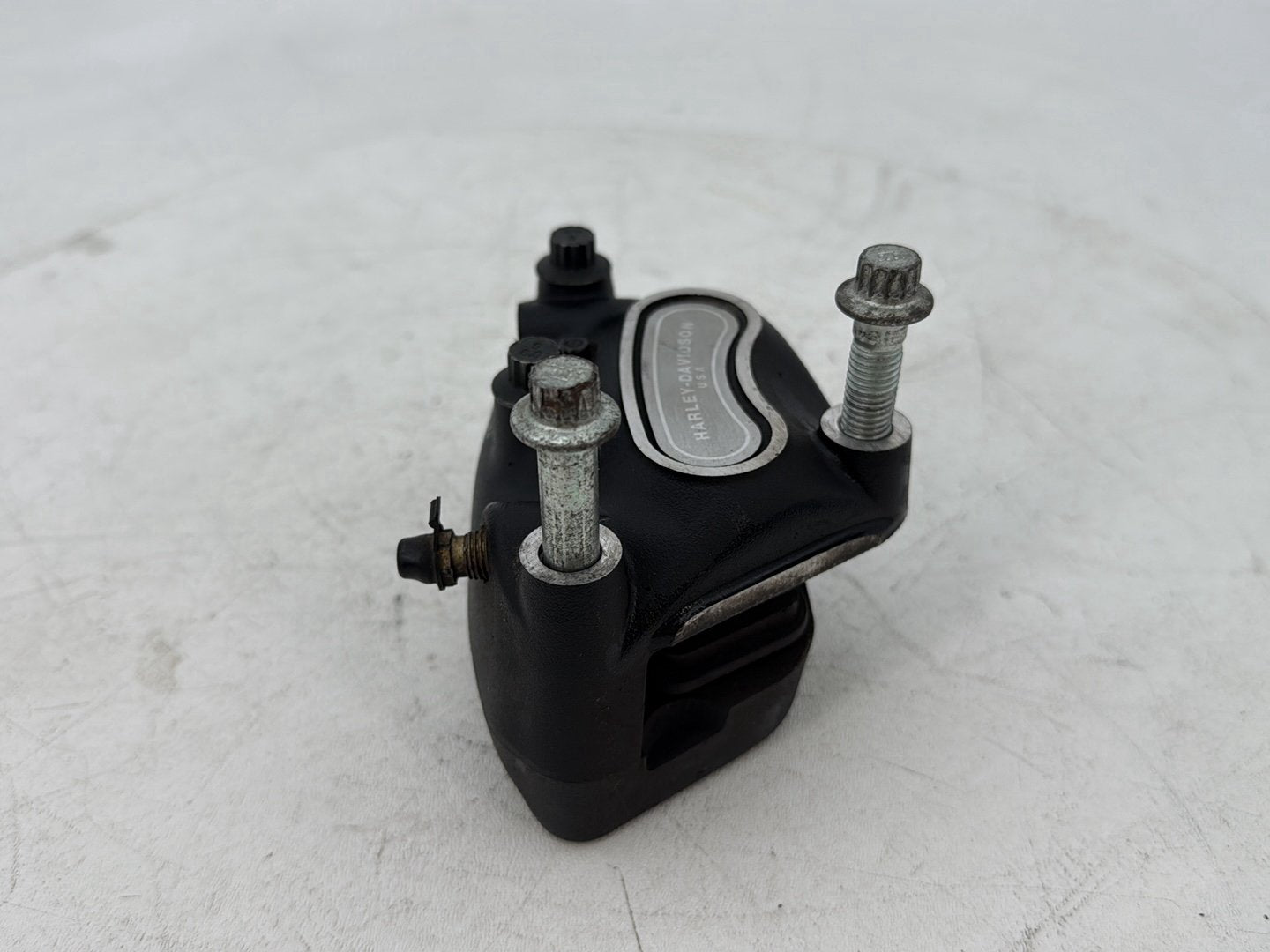 1999 - 2006 Harley-Davidson Touring Electra Glide Ultra Front Left 1 Brake Caliper 44046-00D