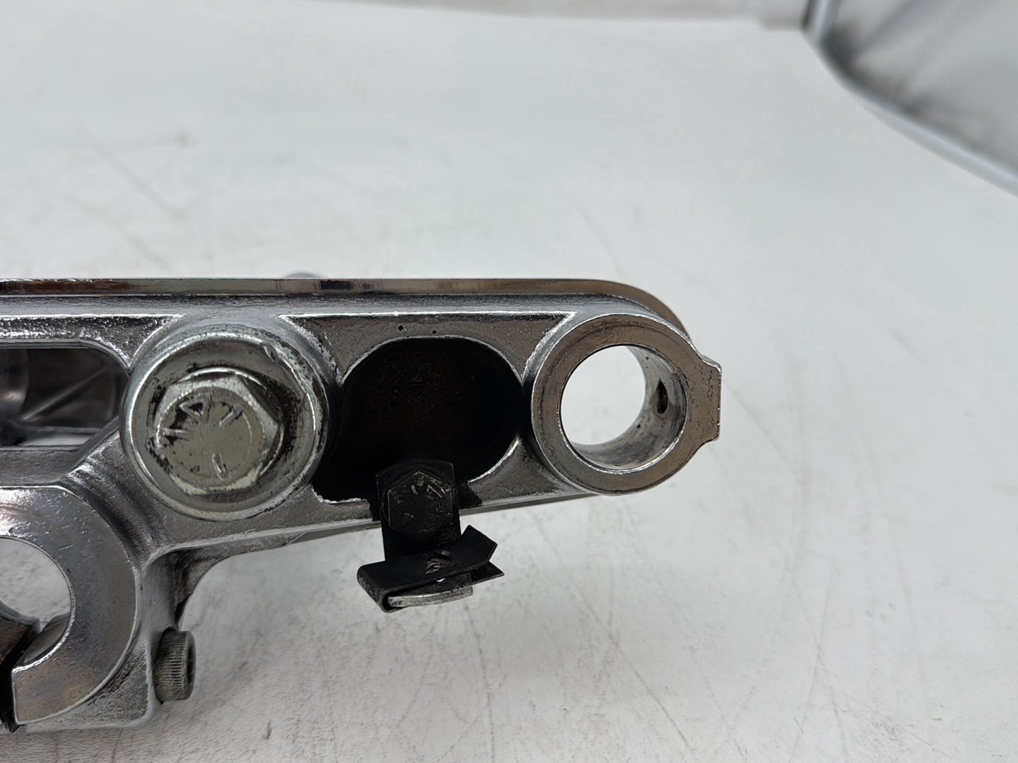 1997 Harley Softail Fat Boy FLSTF OEM Front Handlebar Riser Top Clamp Chrome