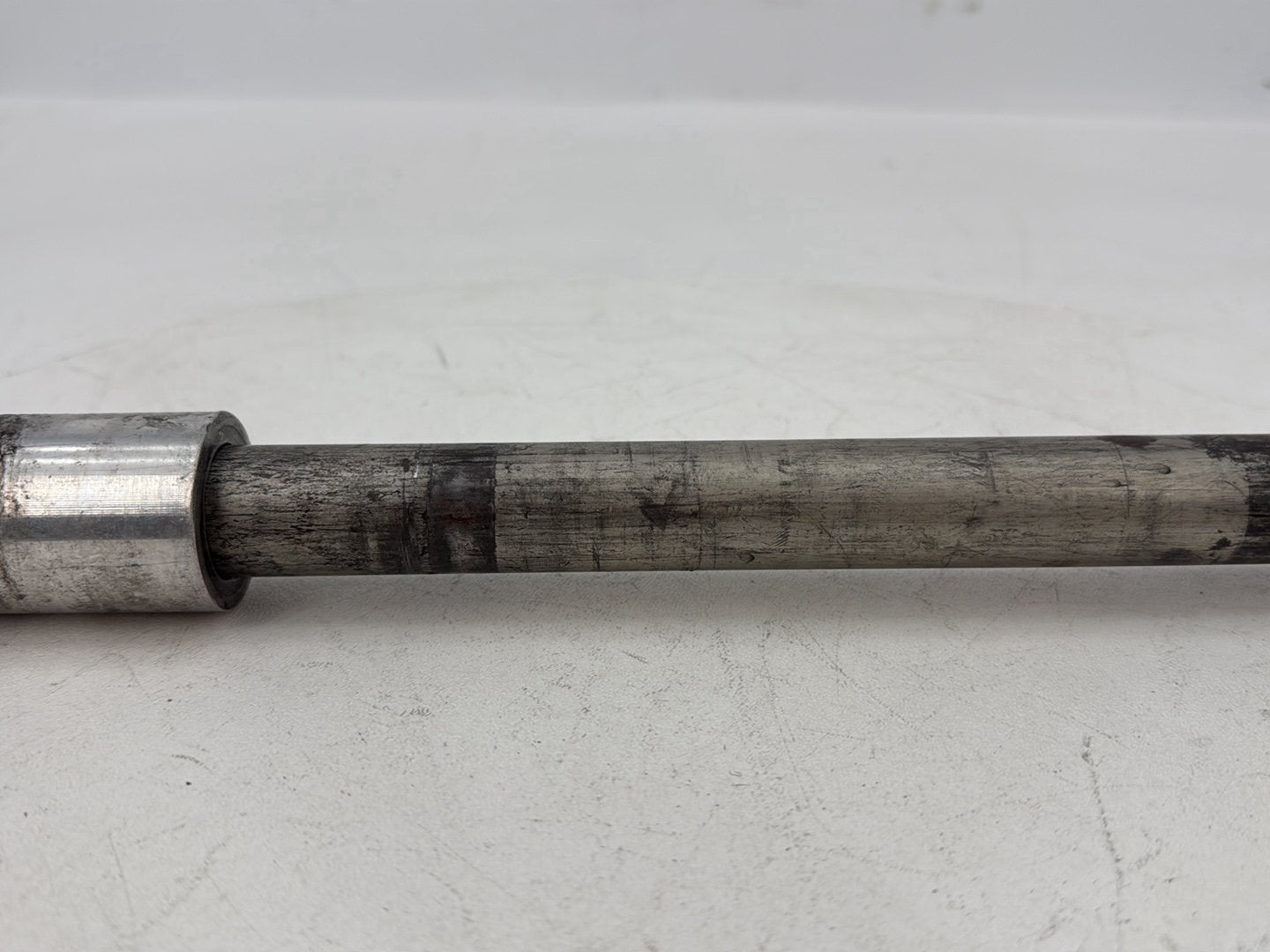 2007 - 2012 Harley-Davidson Dyna Super Glide Rear Wheel Axle Bolt Shaft 41114-08