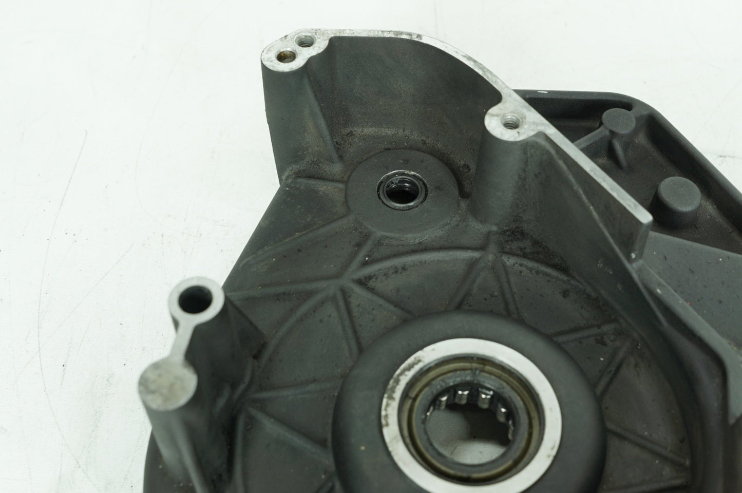 1999 - 2006 Harley-Davidson Touring Electra Glide Classic Inner Primary Clutch Cover 60677-01A
