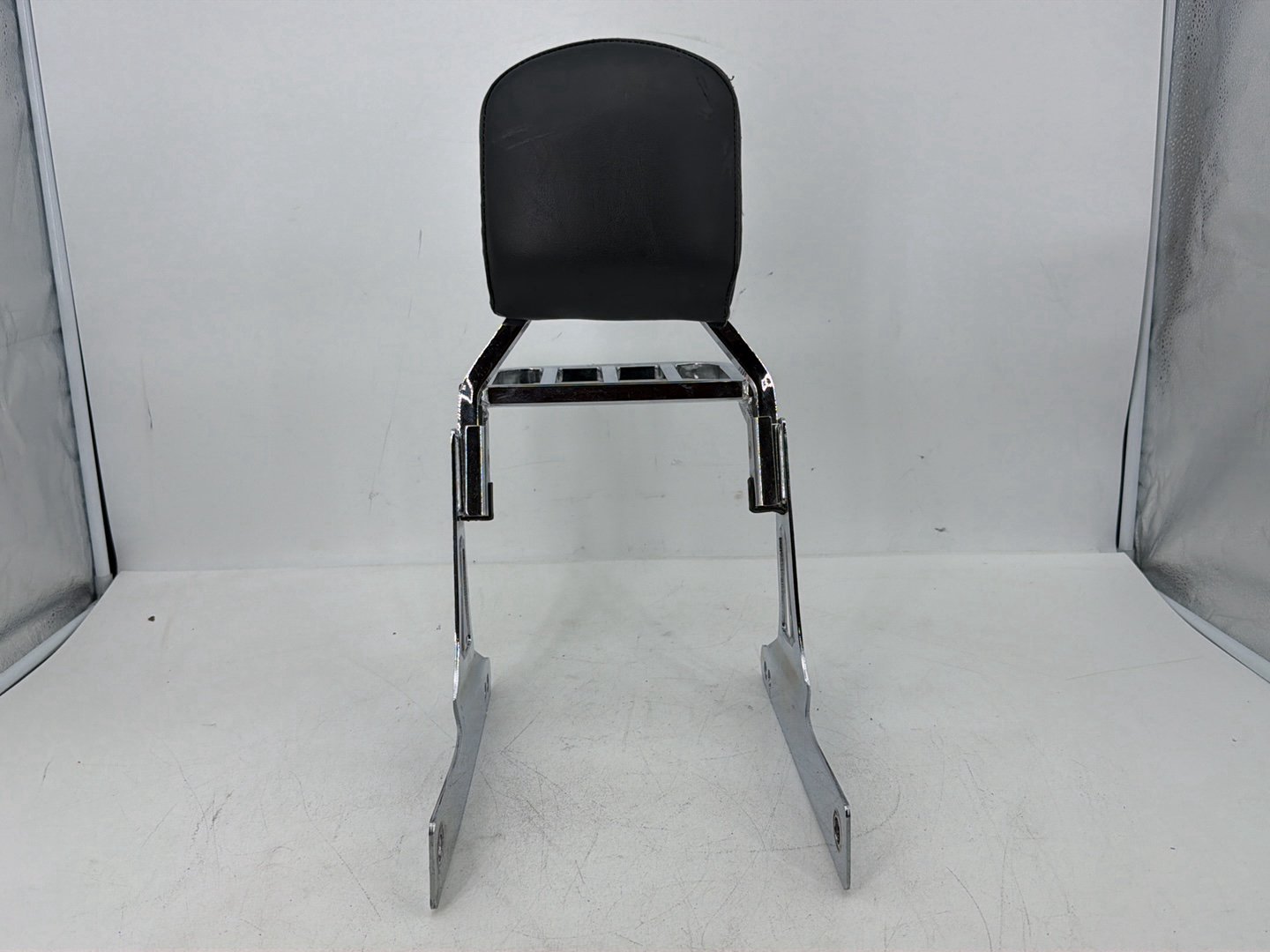 2007 - 2017 Harley-Davidson Dyna Super Glide Custom Rear Sissy Bar w/ Backrest Cushion Pad 52866-06