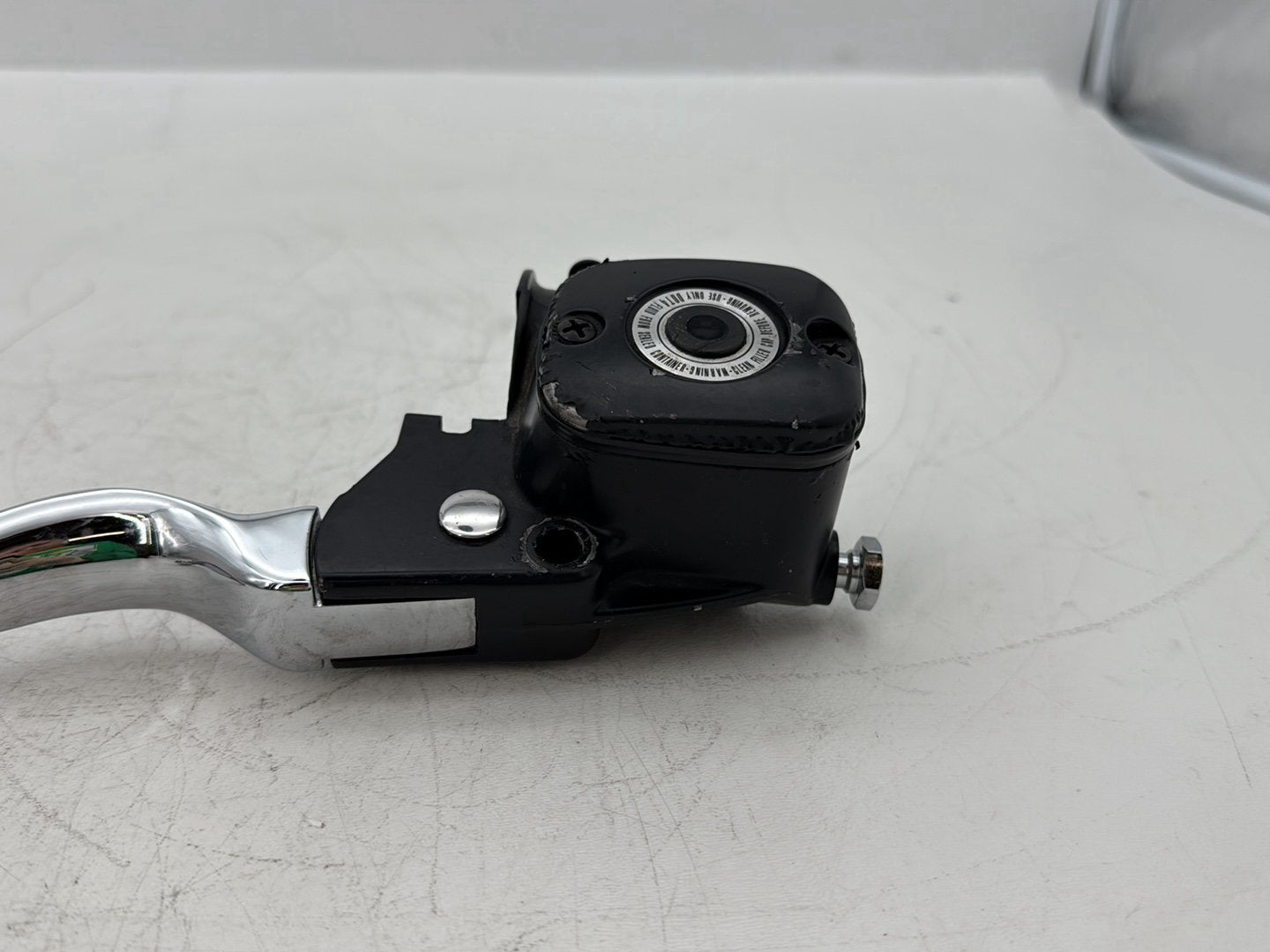 2005 Harley Touring FLHRCI Road King Classic OEM Front Right Brake Lever Master Cylinder