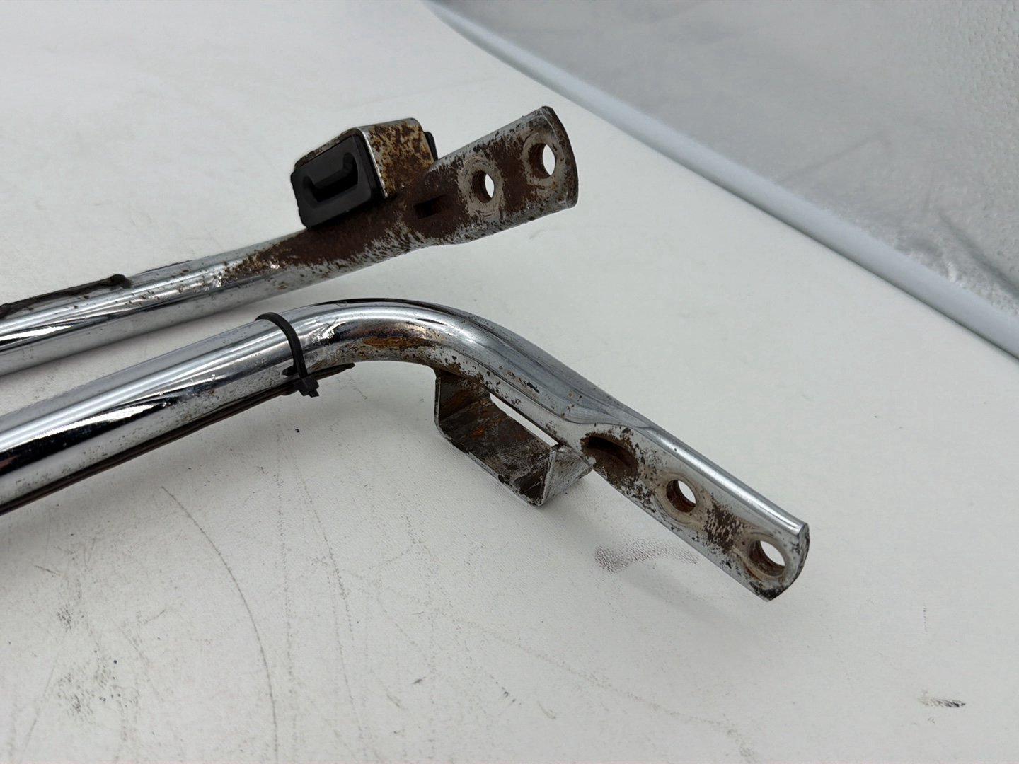 2007 - 2012 Harley-Davidson Touring Street Glide Rear Left Right Saddlebag Guard Rails Bar