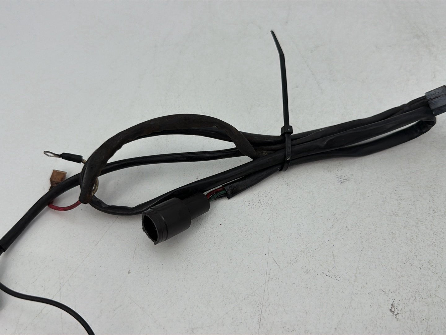 1984 - 1998 Harley-Davidson Touring Electra Glide Classic Wire Harness Loom Plug In Connector 32435-94