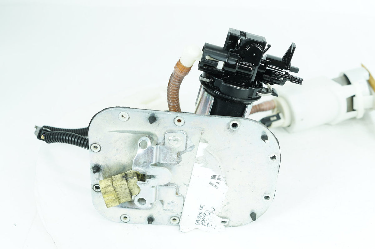 2008 Harley Softail FLSTC Heritage Classic OEM Fuel Pump Sending Unit