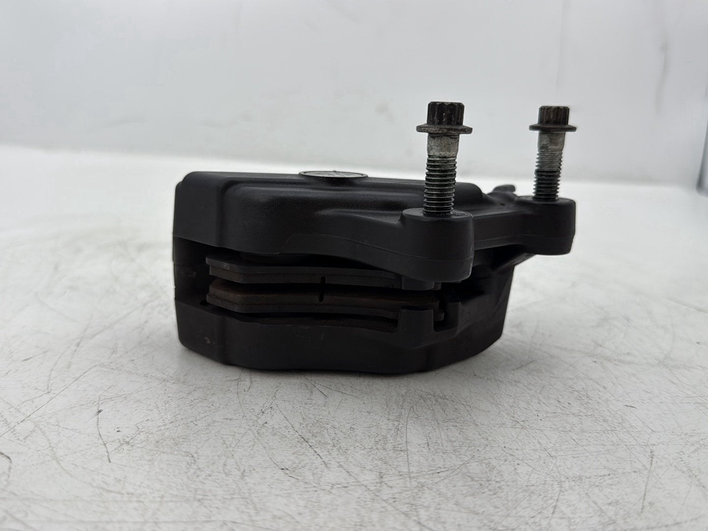 2014 Harley Street Glide Touring FLHXS OEM Front Right 1 Brake Caliper