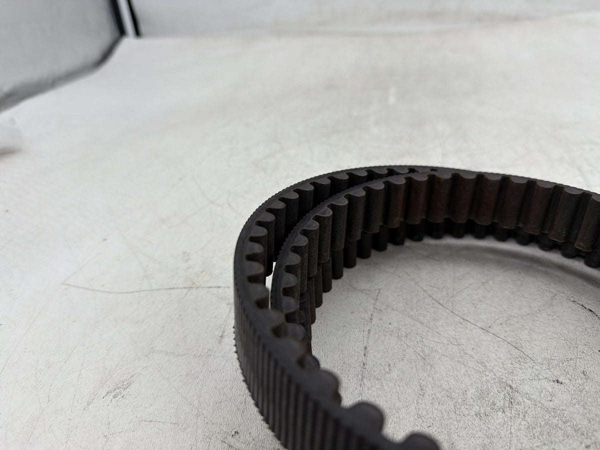 2001 Harley Fat Boy Softail FLSTF OEM Rear Drive Belt 40307-00 135T 1-1/8"