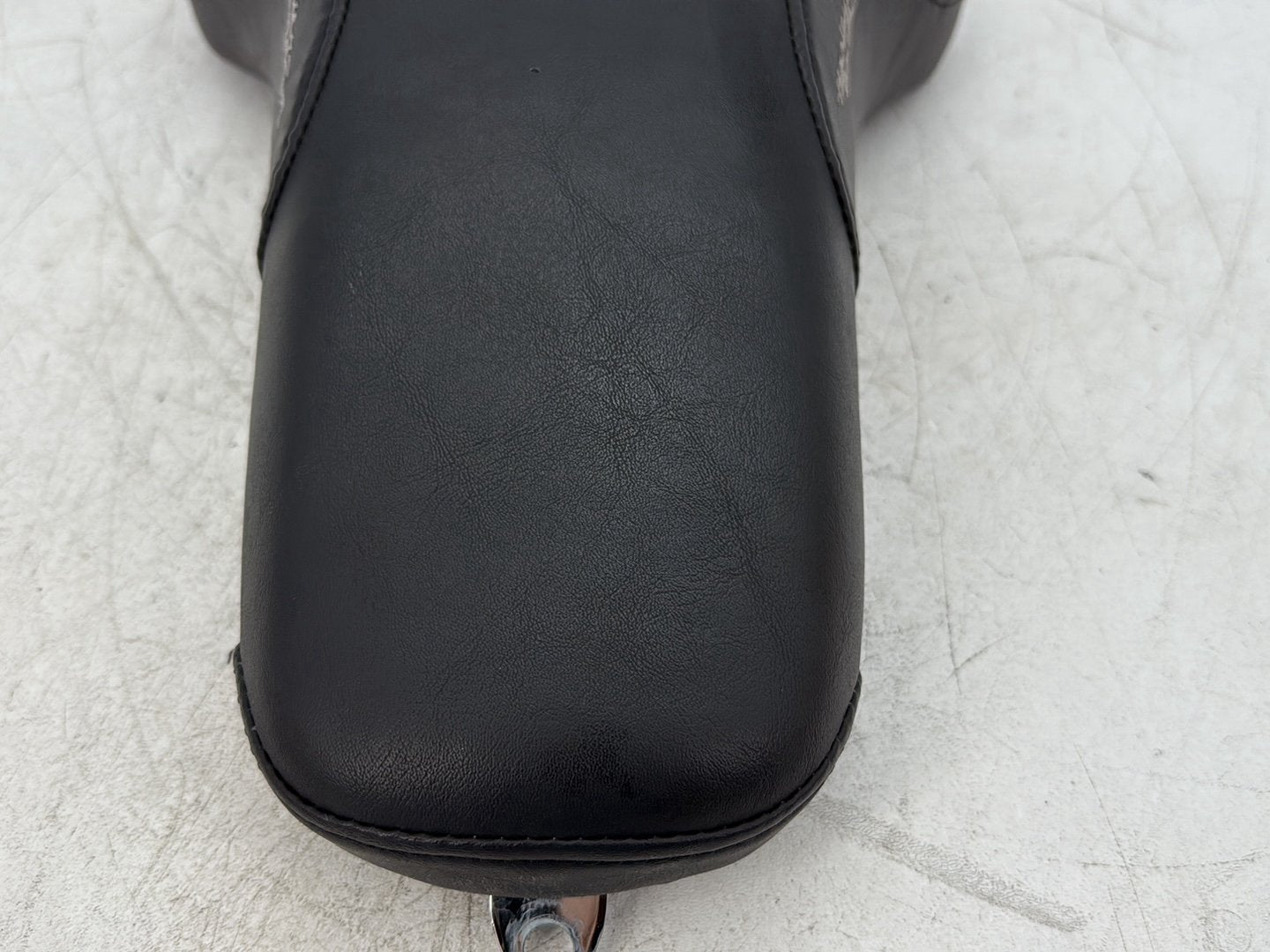 1997 Harley Sportster 1200 Custom XL1200C OEM Passenger Rider Driver Seat Saddle