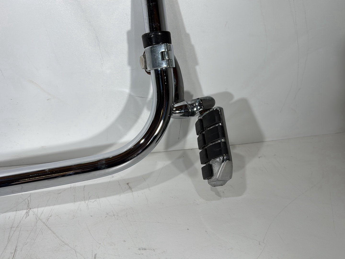 2007 - 2016 Harley-Davidson Touring Electra Glide Ultra Front Engine Crash Highway Bar Guard 49184-09