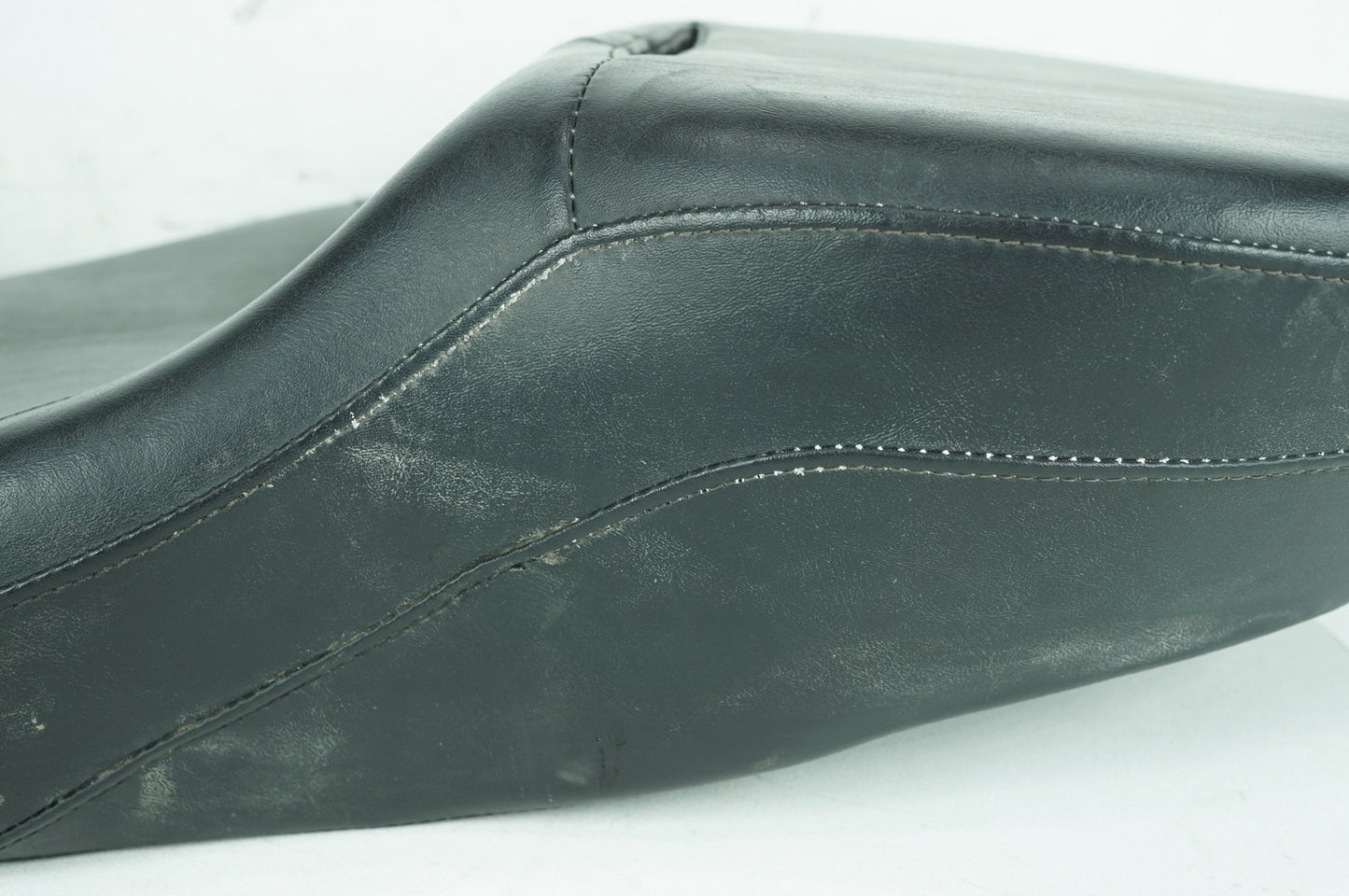 2008 - 2016 Harley-Davidson Touring Street Glide Passenger Rider Driver Seat Saddle 52320-11