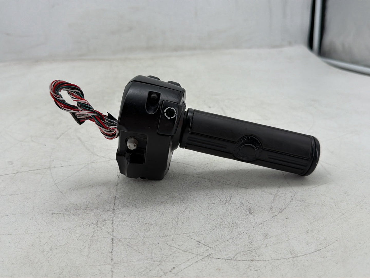 2018 Harley Road Glide Touring FLTRXS OEM Left Turn Signal Headlight Switches Controls