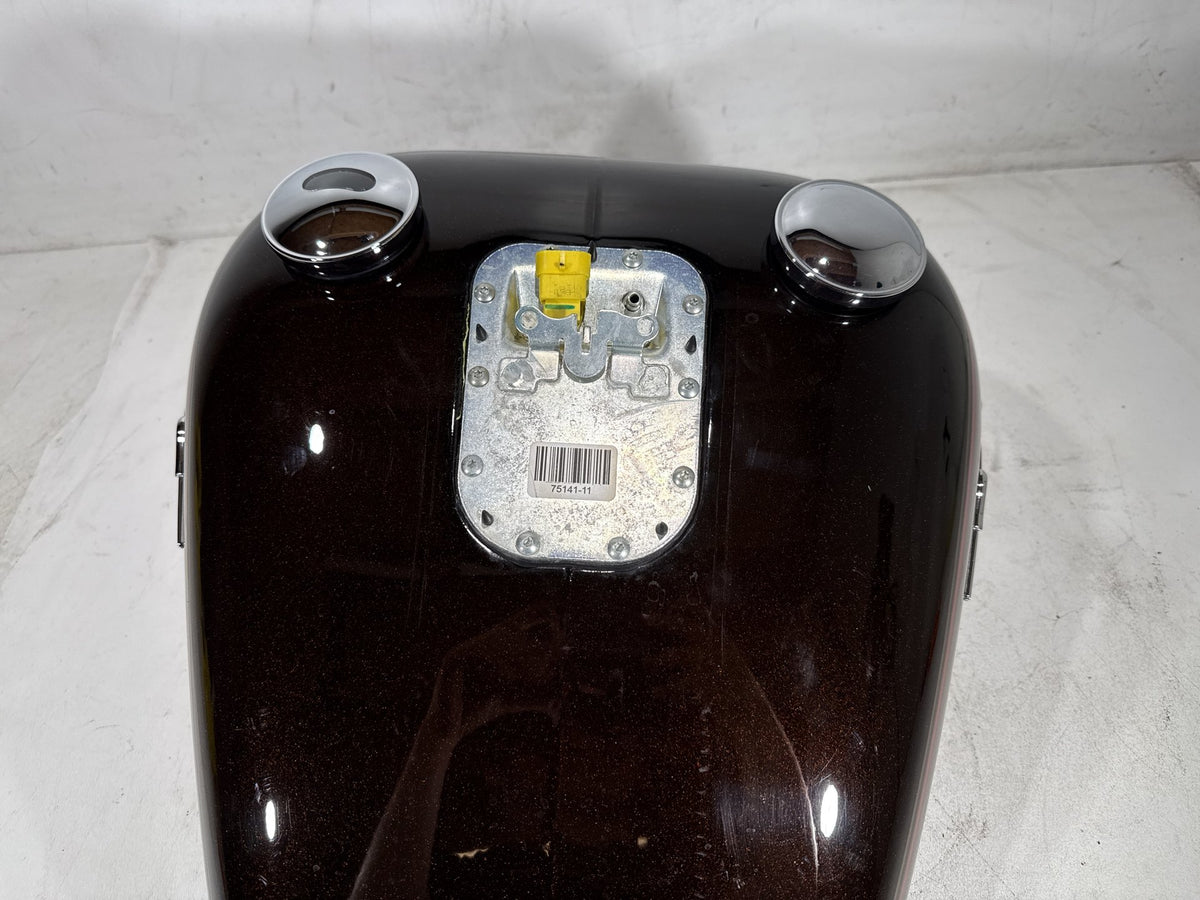 2011 Harley Softail Deluxe OEM Fuel Gas Tank Gasoline Reservoir w/ Pump Sending
