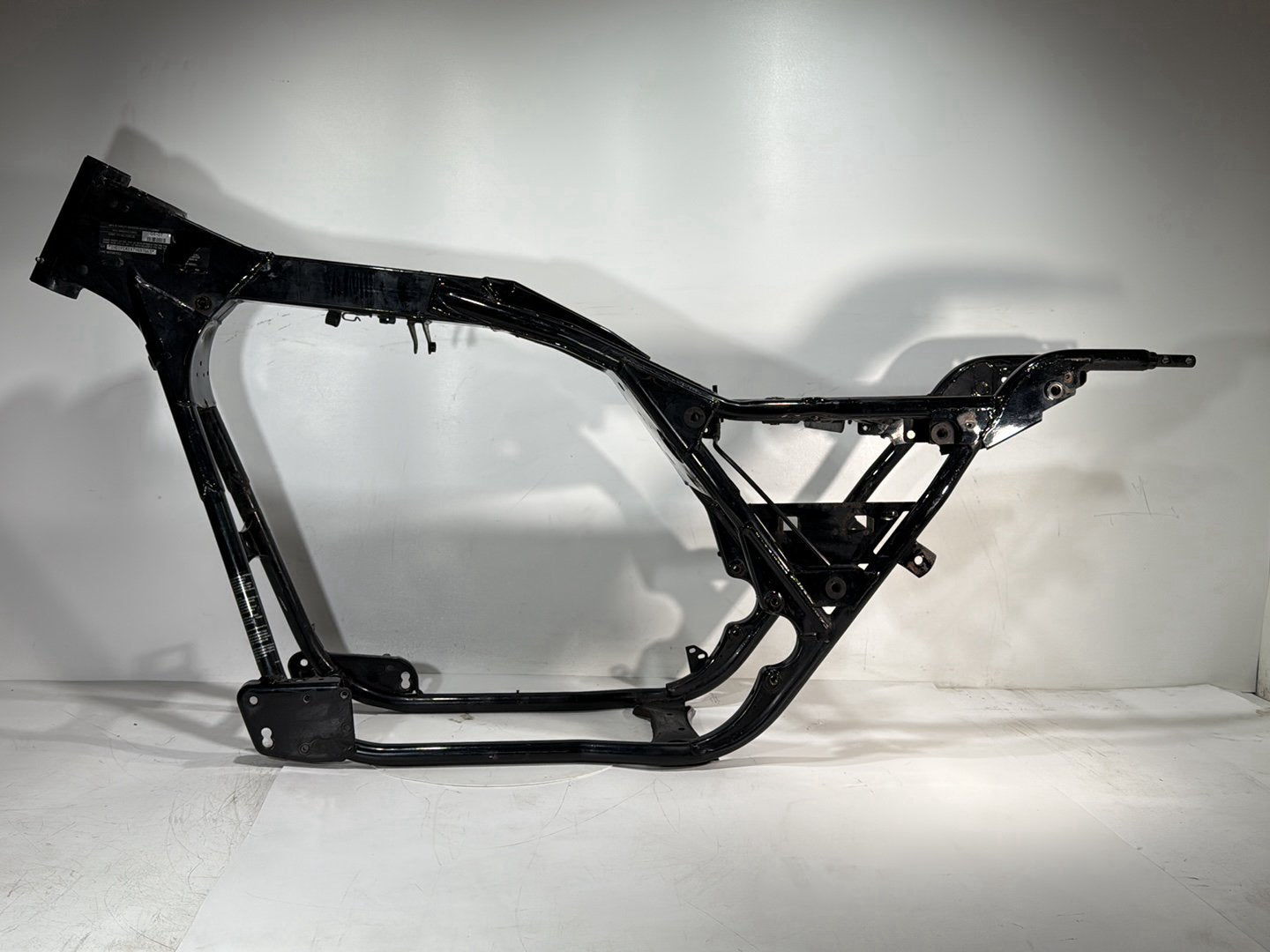 2007 Harley Touring FLHTCU Electra Glide Ultra OEM Body Main Frame Chassis CLN CLR