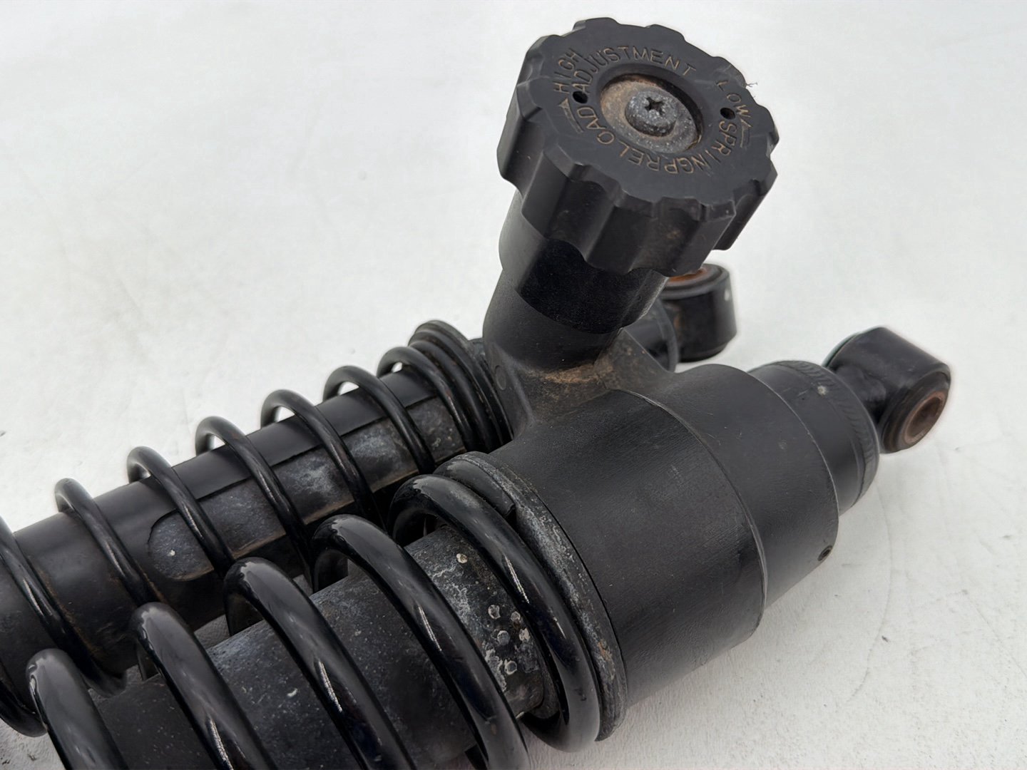 2007 - 2012 Harley-Davidson Touring Street Glide Rear Left Right Shock Absorbers