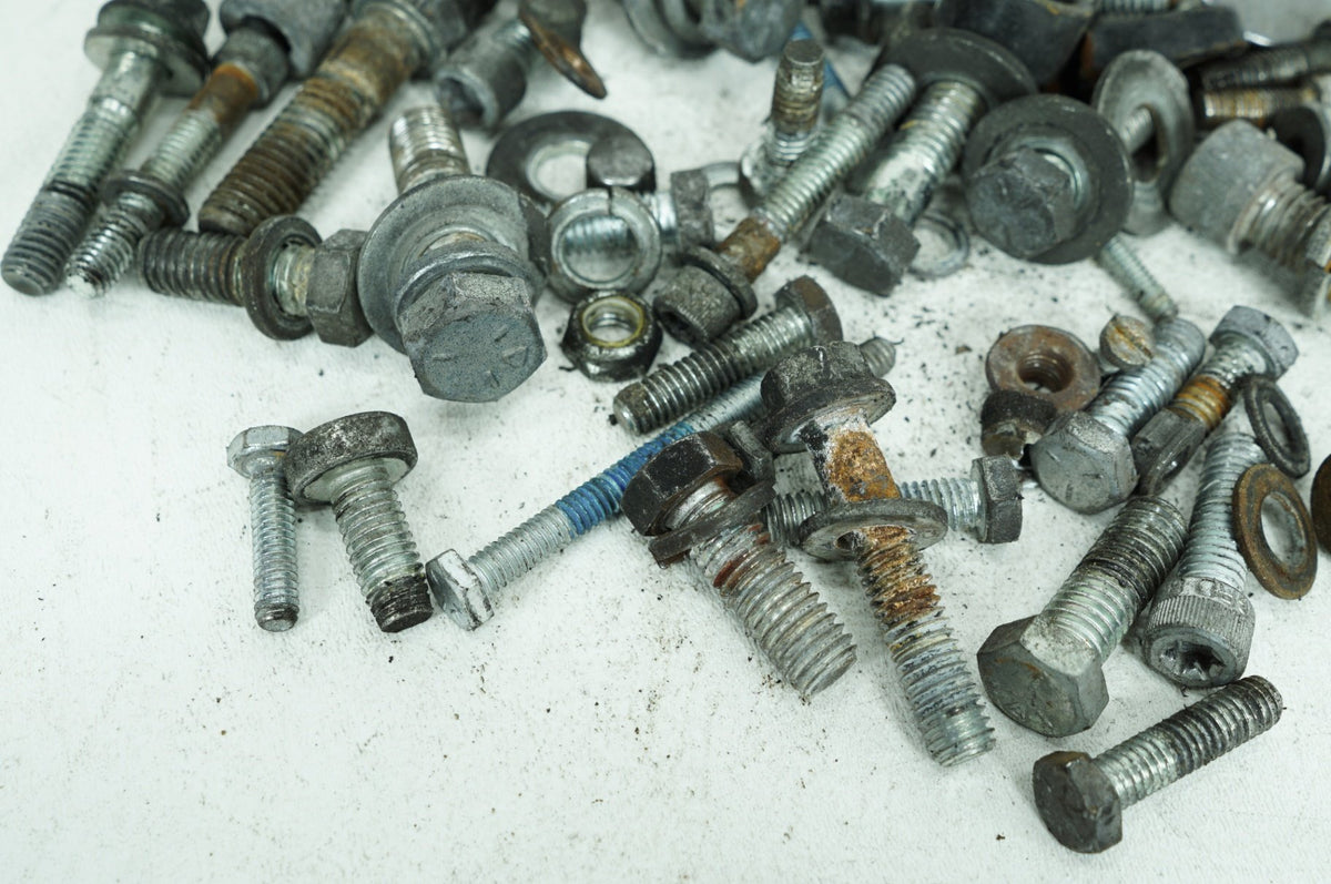 2001 Harley-Davidson Touring FLHRI - Hardware Bolts Nuts & Brackets