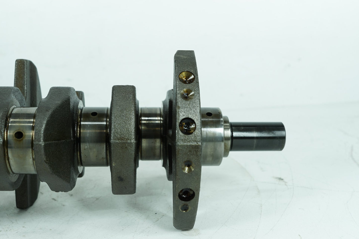 2013 - 2015 Jaguar XF  Crankshaft