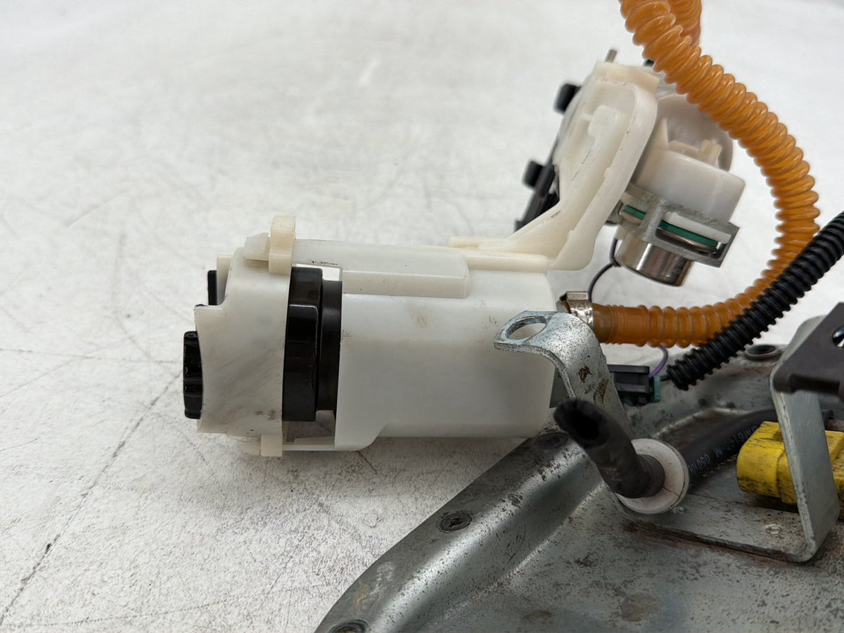 2007 Harley Dyna Street Bob FXDB OEM Fuel Pump Gas Gasoline Petrol Sending