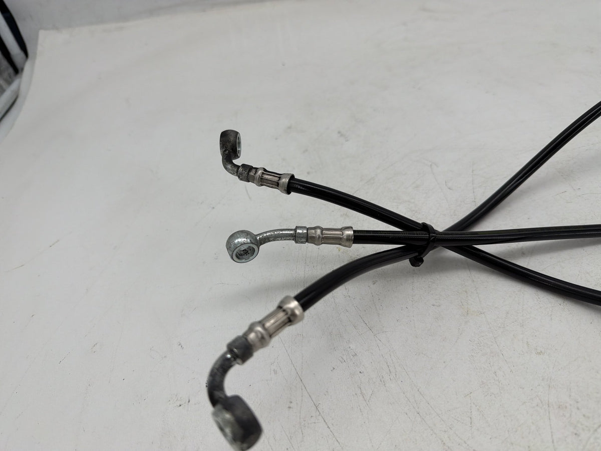 2009 Harley Street Glide Touring FLHX OEM Front Brake Hose Line Pipe NON-abs