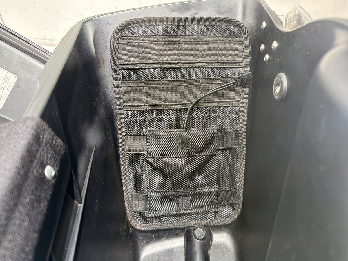 2011 Harley Electra Glide Touring Ultra OEM Left Right Saddlebags Luggage NOKey