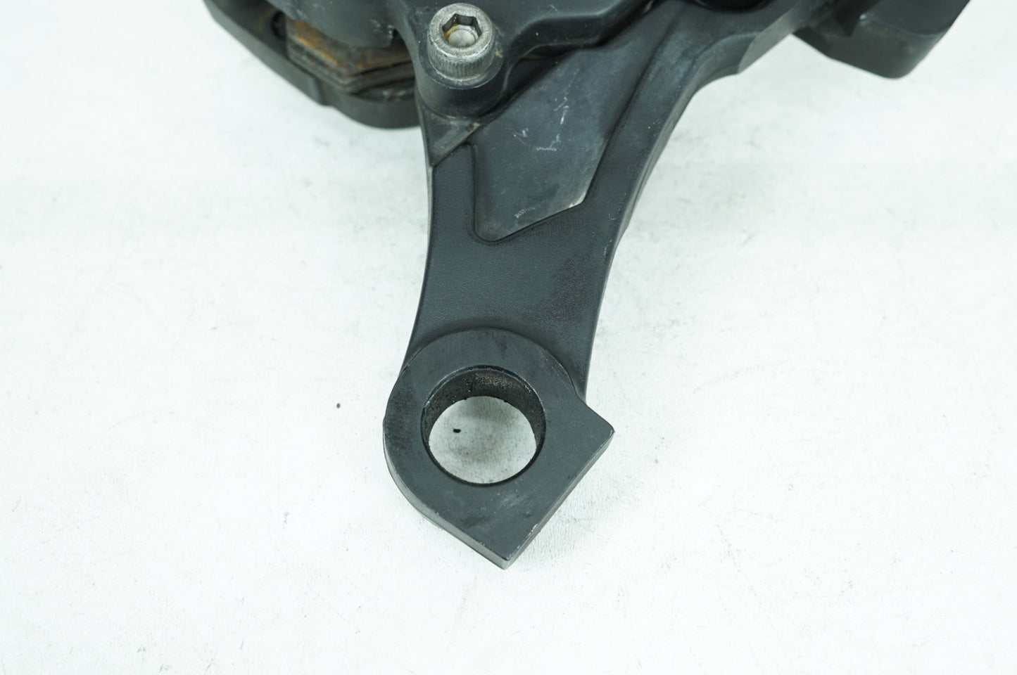 2007 - 2011 Harley-Davidson Touring Street Glide Rear Back Brake Caliper w/ Bracket 44080-08B