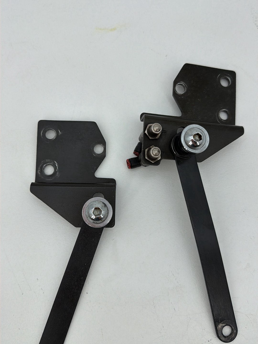1999 - 2006 Harley-Davidson Touring Road King Left & Right Saddlebag Mount Brackets 53803-06