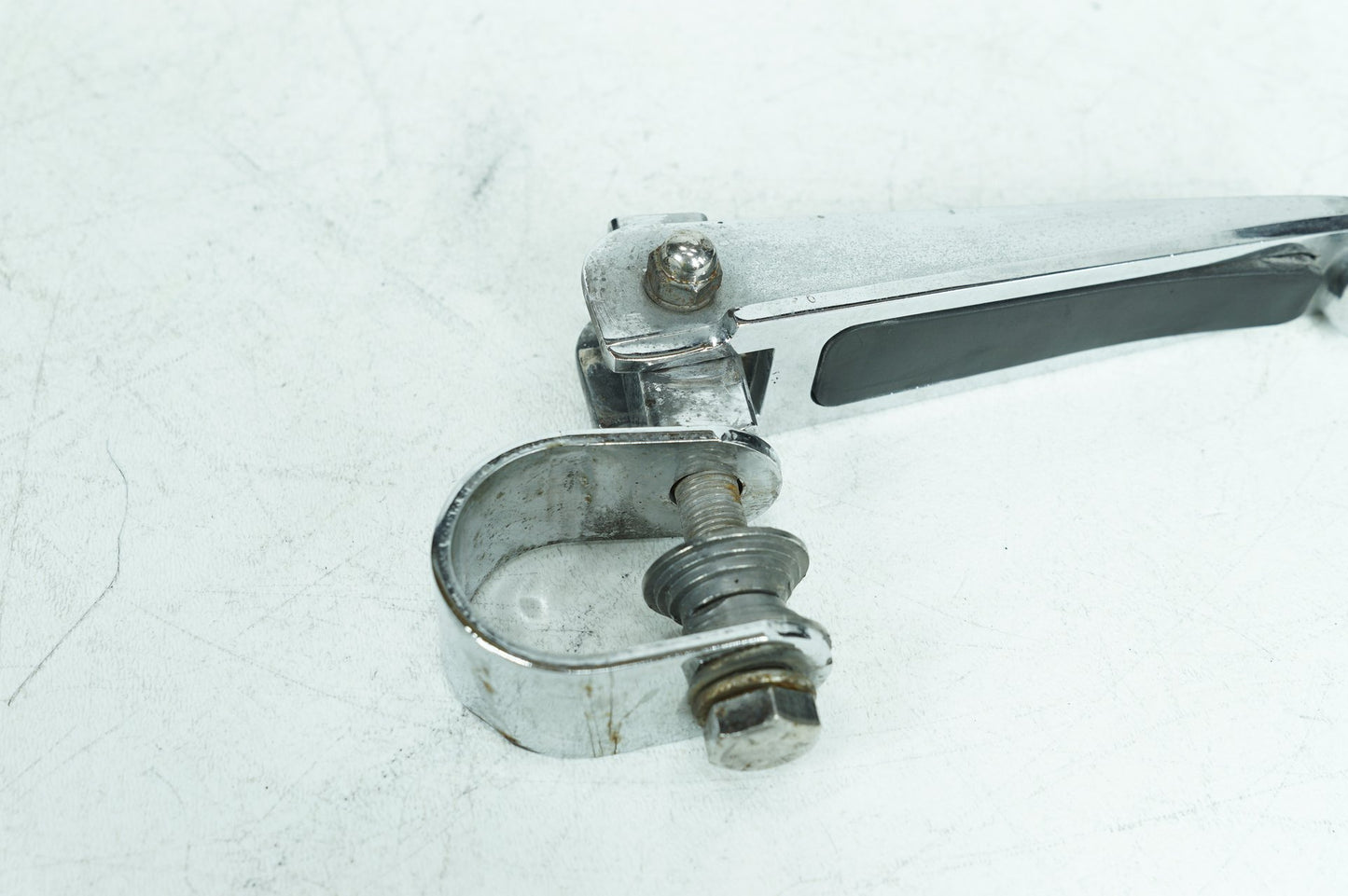 2007 - 2011 Harley-Davidson Touring Electra Glide Classic Front Driver Highway 1 Foot Peg Rest 49144-86