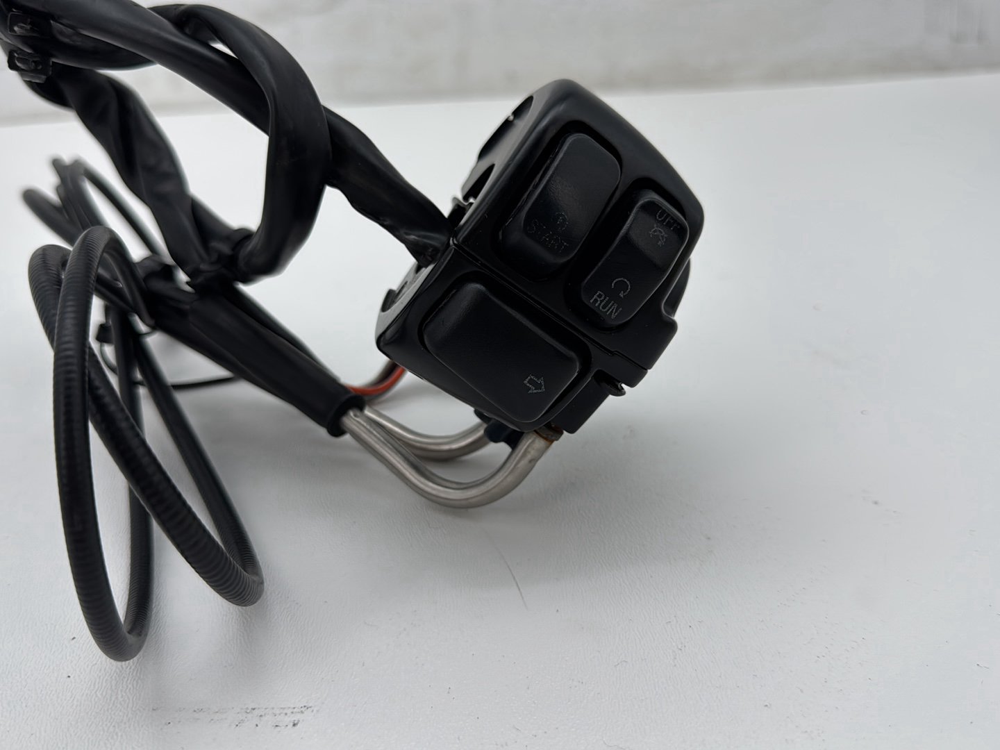 2008 Harley Softail Deluxe FLSTN OEM Right Engine Start Kill Switches Controls