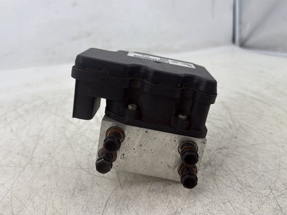 2011 Harley Street Glide Touring FLHX OEM ABS Brake Pump & Control Module