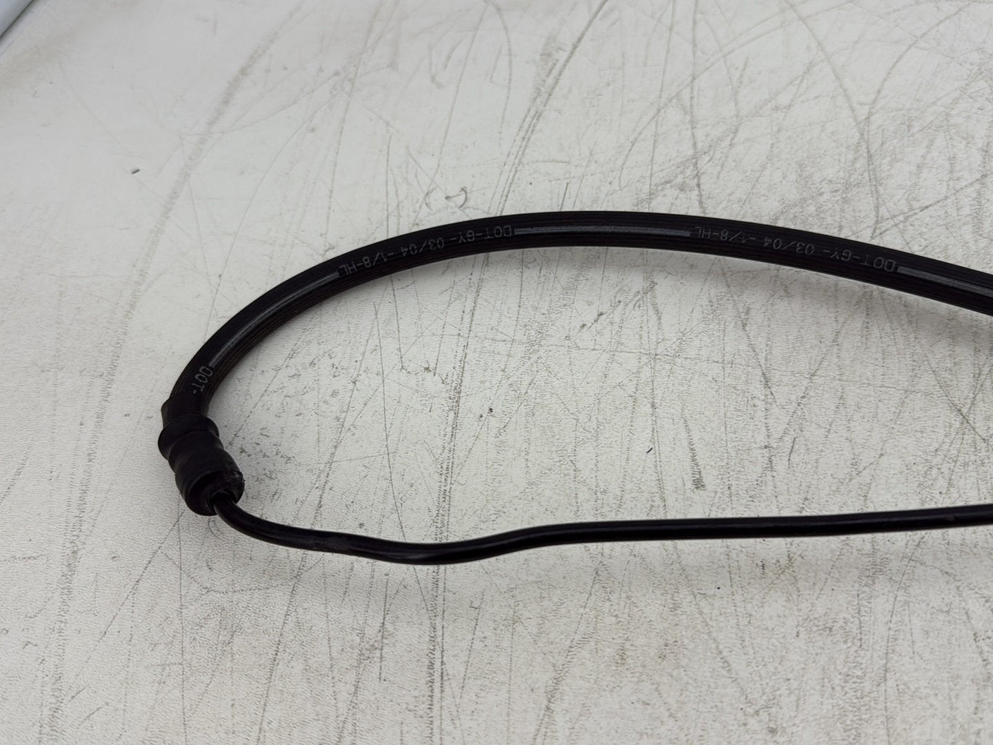 2004 Harley Dyna Super Glide FXDI OEM Front Brake Hose Line Pipe