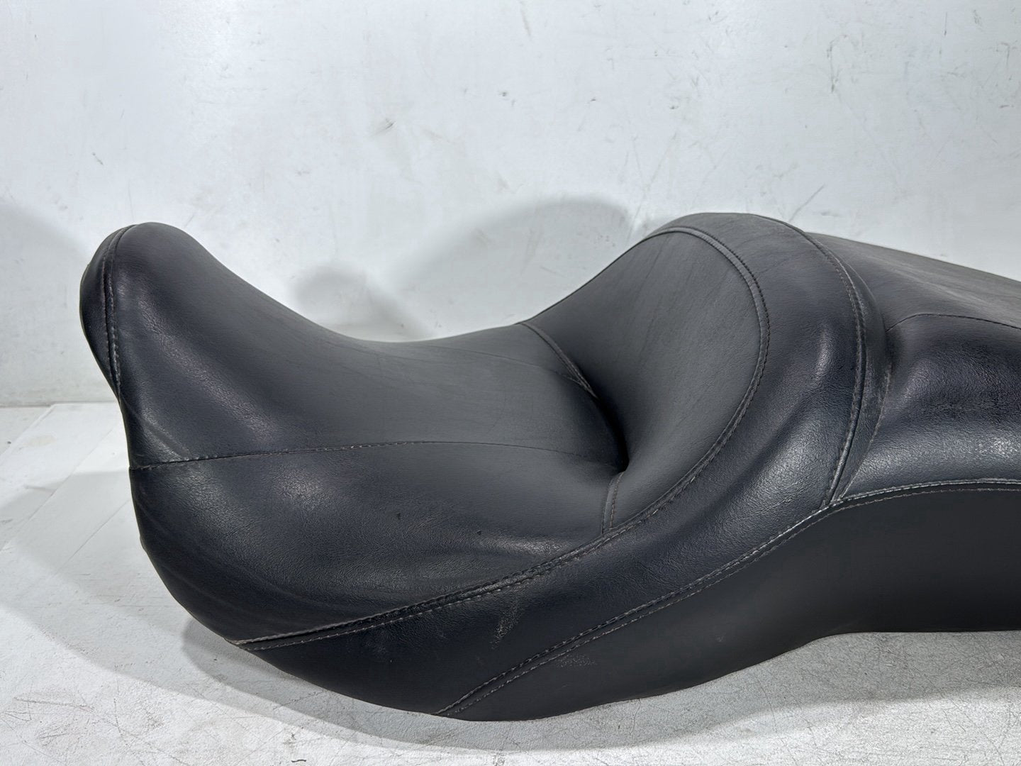 2016 Harley Electra Glide Touring Ultra OEM Passenger Rider Driver Seat Saddle