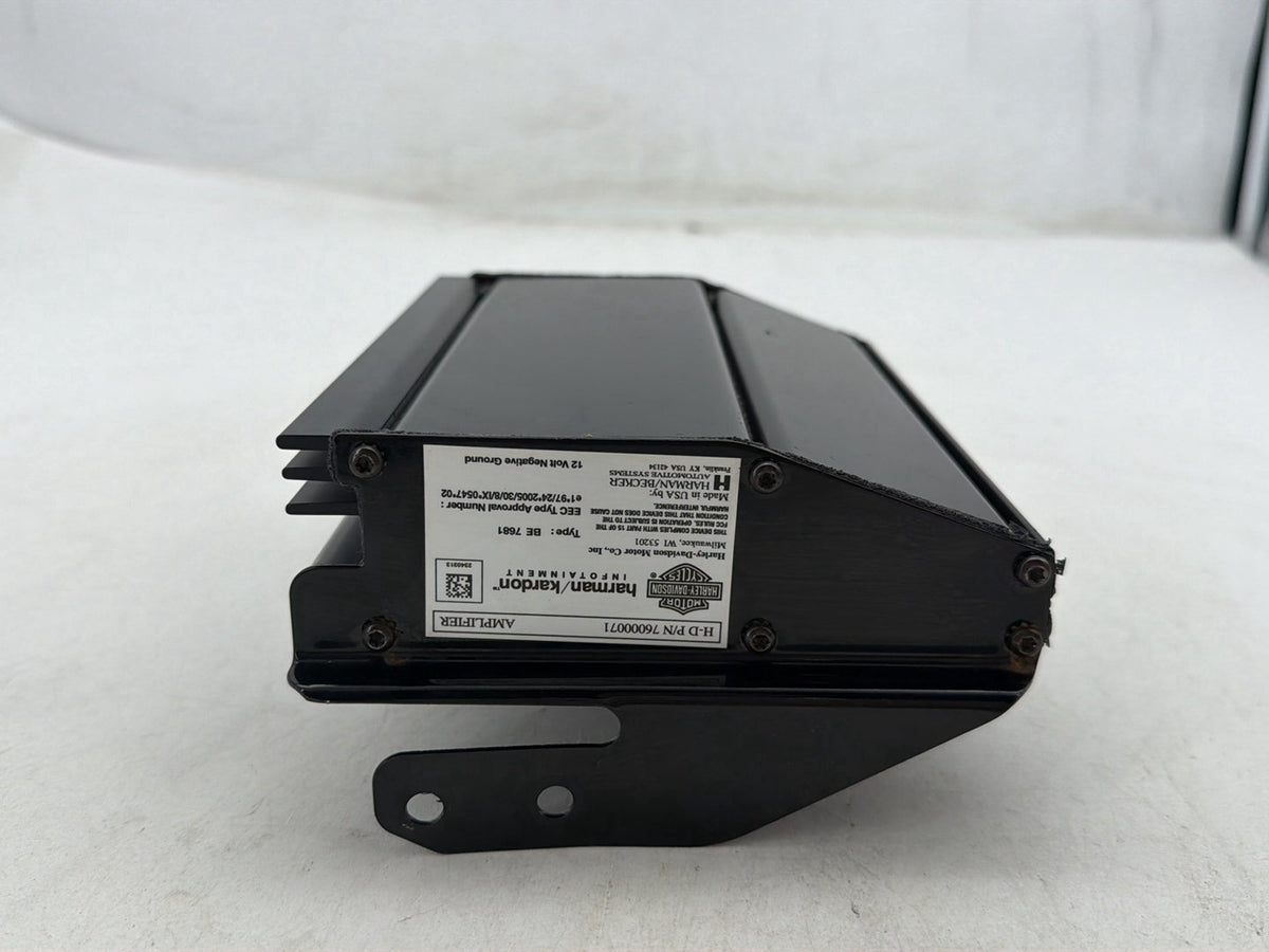 2010 Harley Street Glide Touring FLHX OEM Radio Stereo Audio Sound Amplifier Amp