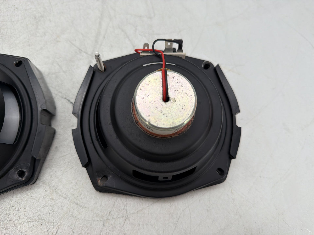 2009 Harley Electra Glide Touring CVO Eagle OEM Left Right Sound Audio Speakers