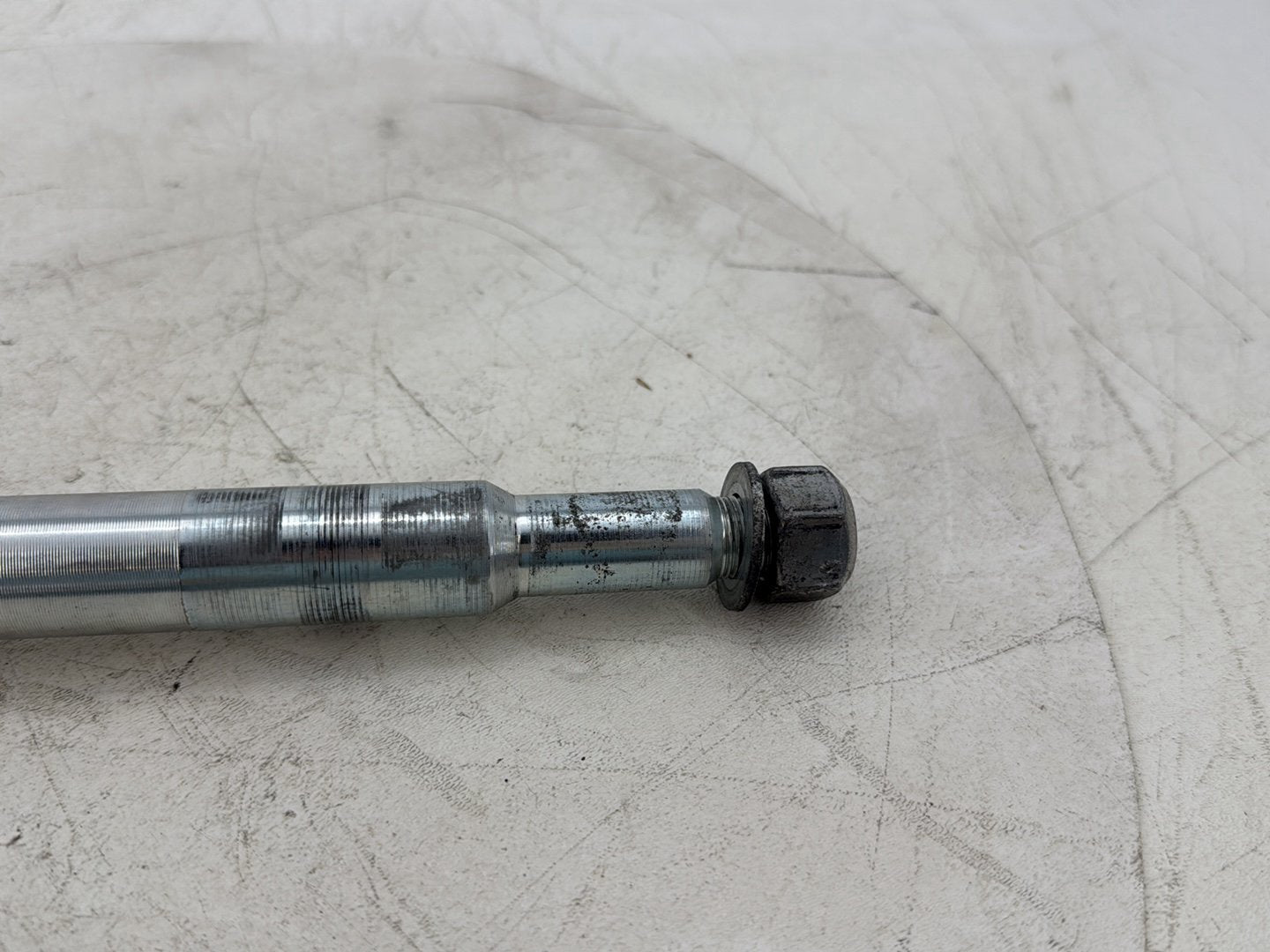 2015 Harley Dyna Low Rider FXDL OEM Front Wheel Axle Bolt Shaft