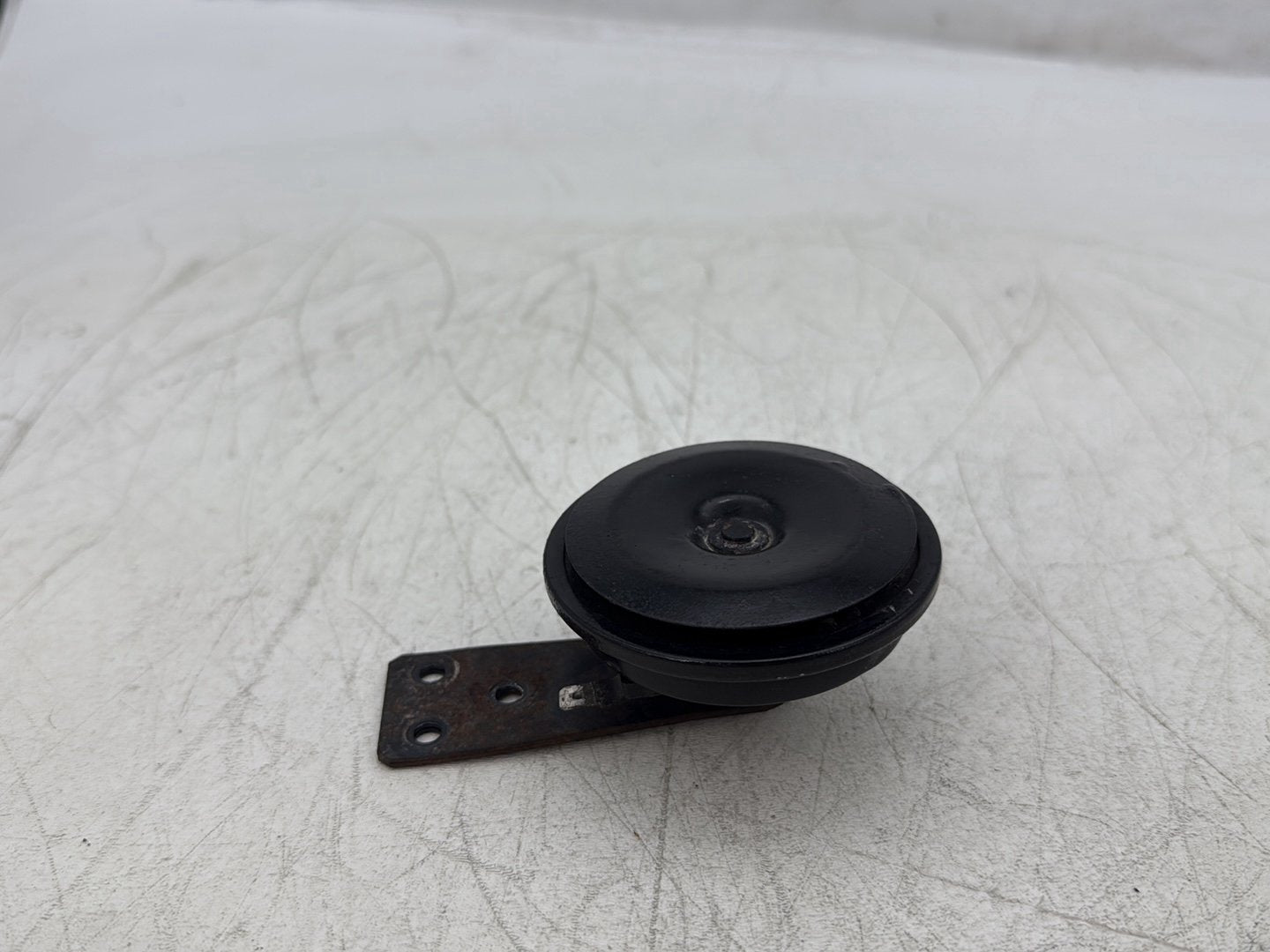 2004 Harley Sportster XL883C 883 Custom OEM Signal Horn Klaxon Beep