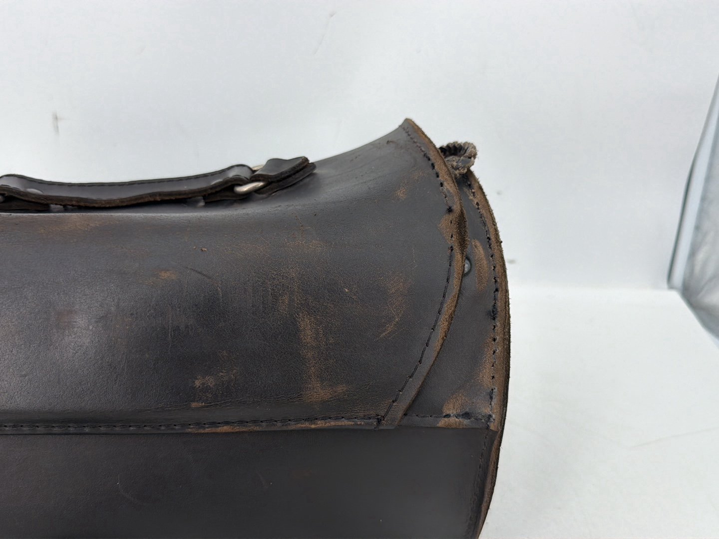 2007 - 2017 Harley-Davidson Dyna Super Glide Custom Front Onboard Tool Bag Leather Storage A120834-0
