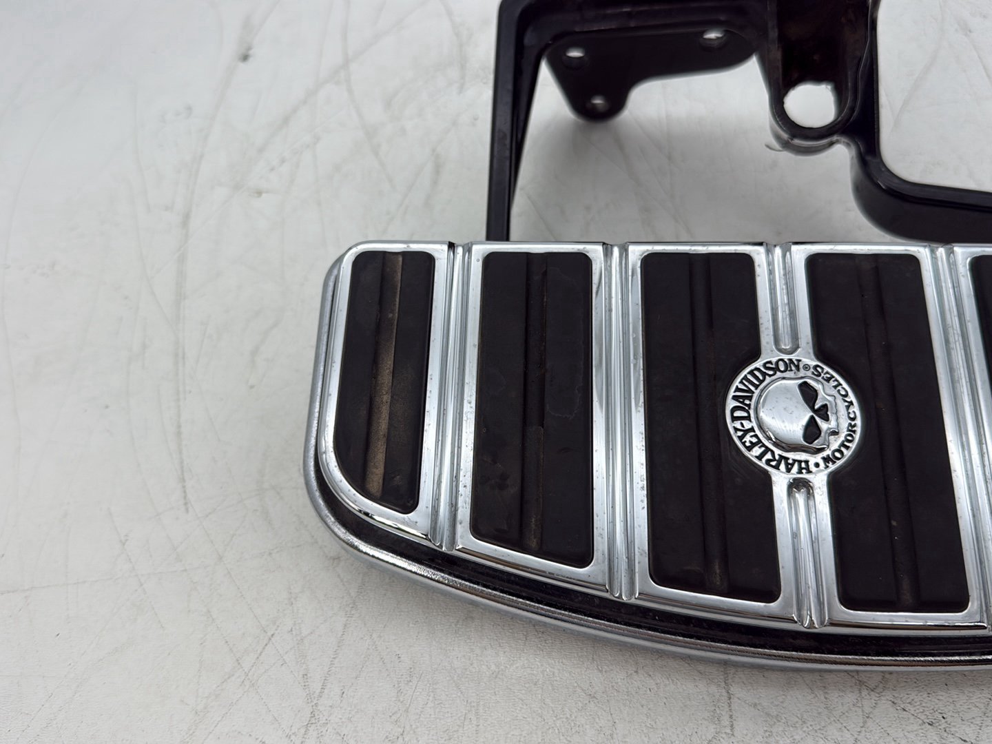 2006 Harley Softail FLSTCI Heritage Classic OEM Left Driver 1 Floorboard Foot Rest