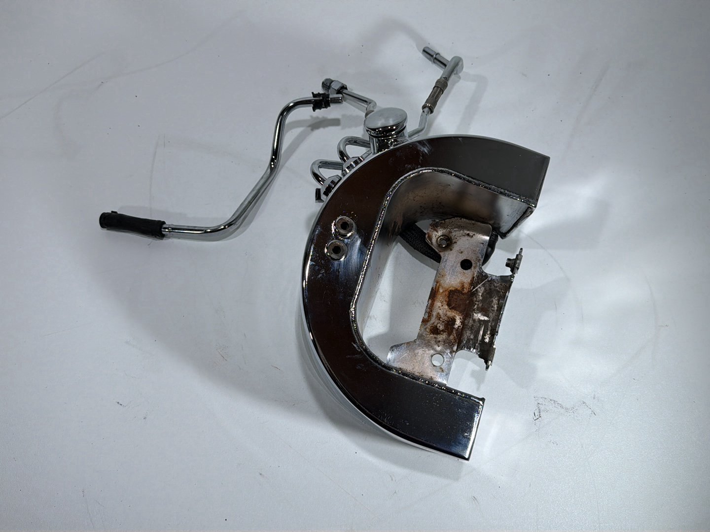 2011 Harley Heritage Softail Classic FLSTC OEM Oil Tank Reservoir Bottle Canister & Dipstick