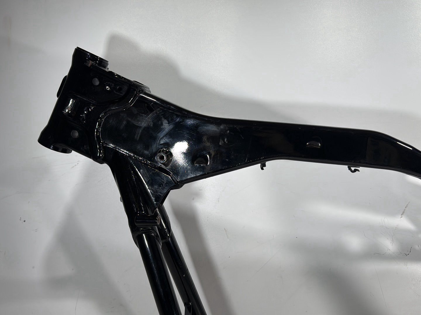 2011 Harley Street Glide Touring FLHX OEM Body Main Frame Chassis SLVG