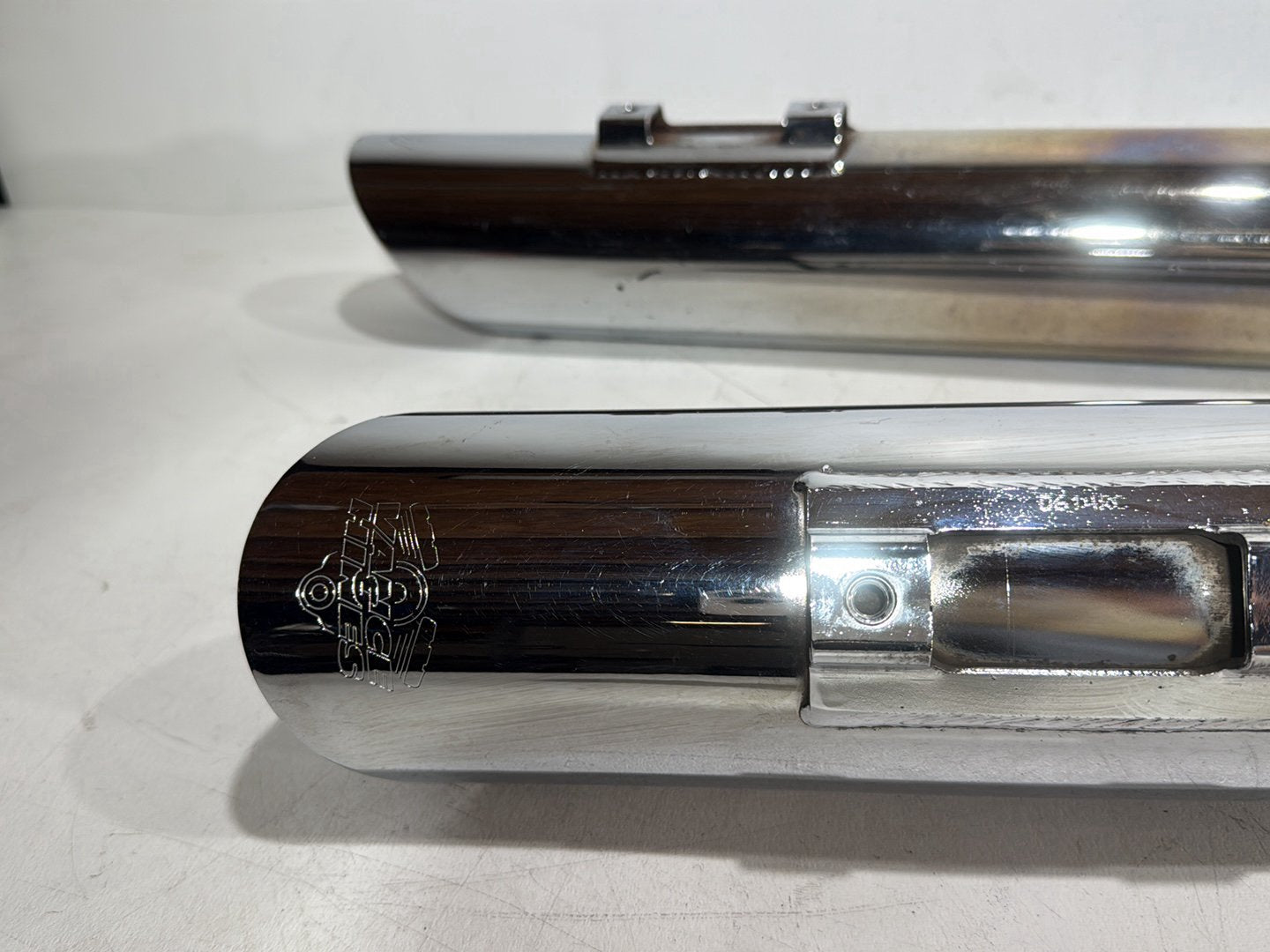 2006 Harley Electra Glide Touring Classic FLHTCI OEM Exhaust Header Pipes Muffler Vance & Hines