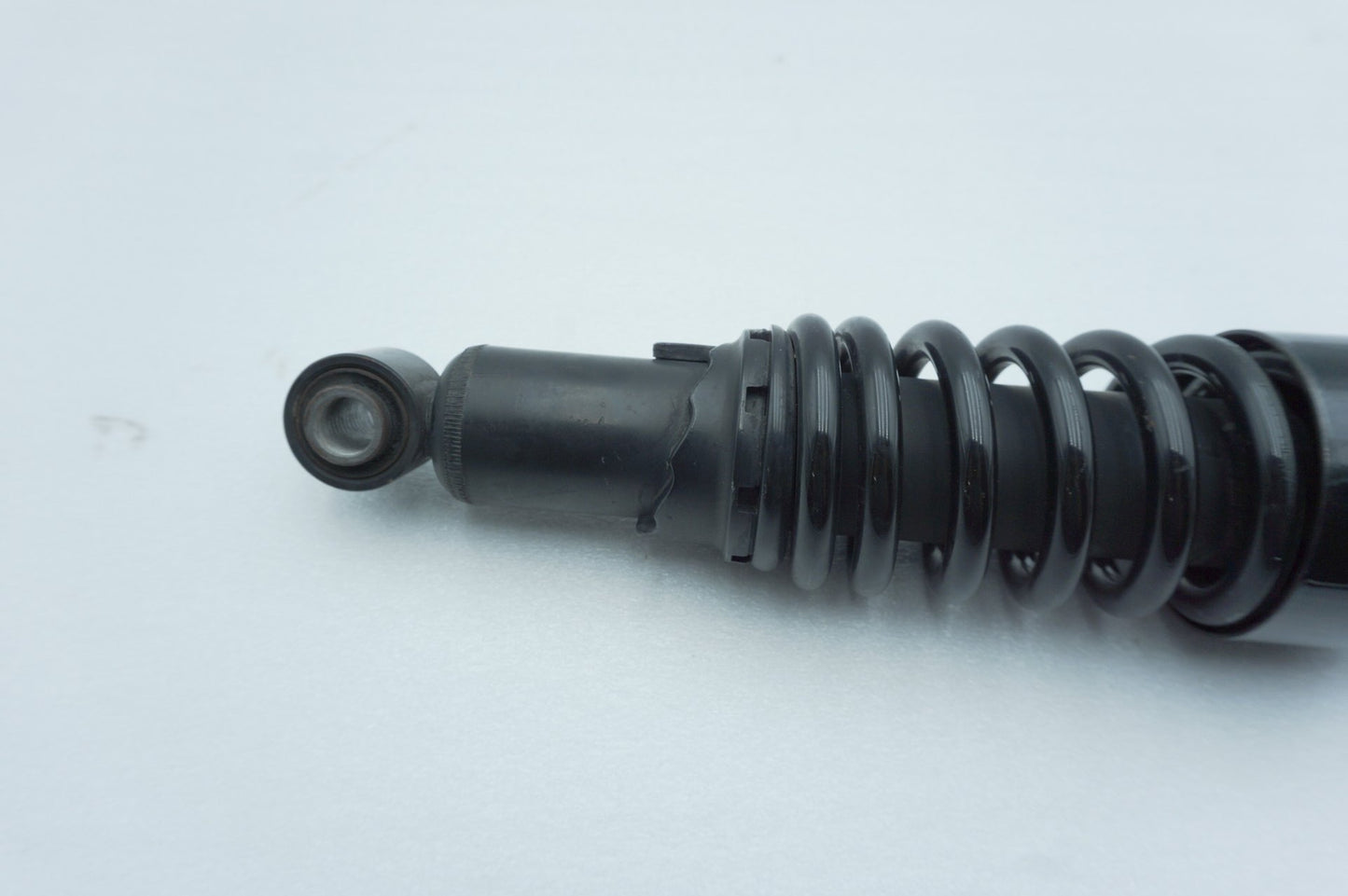 2008 - 2016 Harley-Davidson Dyna Wide Glide Rear 1 Shock Absorber 54615-01